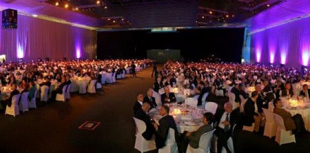 Banquete Aniversario Idom. 1.800pax